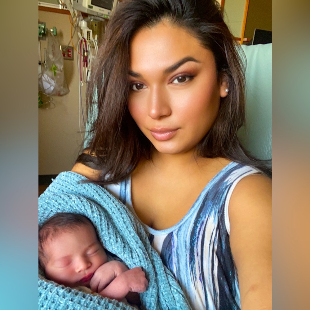 Meet your Posher, Yesenia
